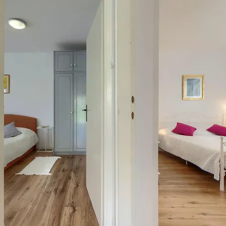 Apartament Laura By Interhome *