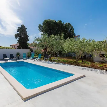 Laura By Interhome Apartment