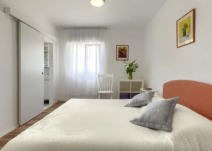 Lejlighed Laura By Interhome
